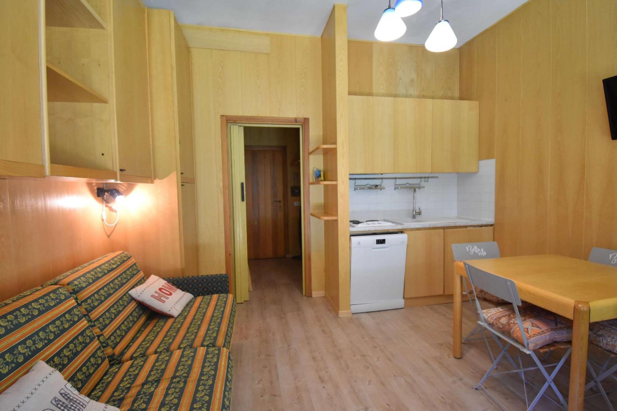 Residenza Silvana Мадонна-ді-Кампільйо Екстер'єр фото