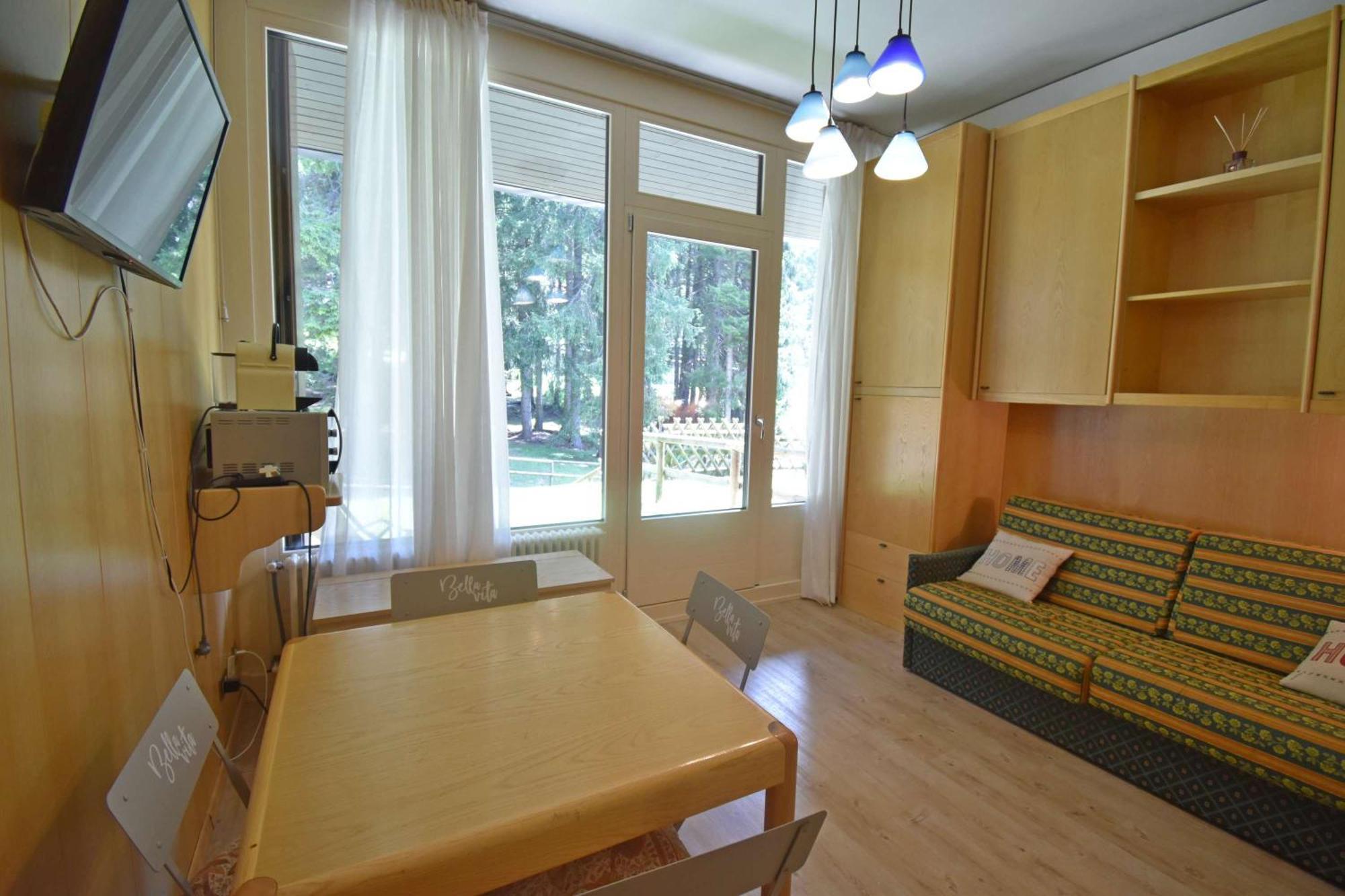 Residenza Silvana Мадонна-ді-Кампільйо Екстер'єр фото